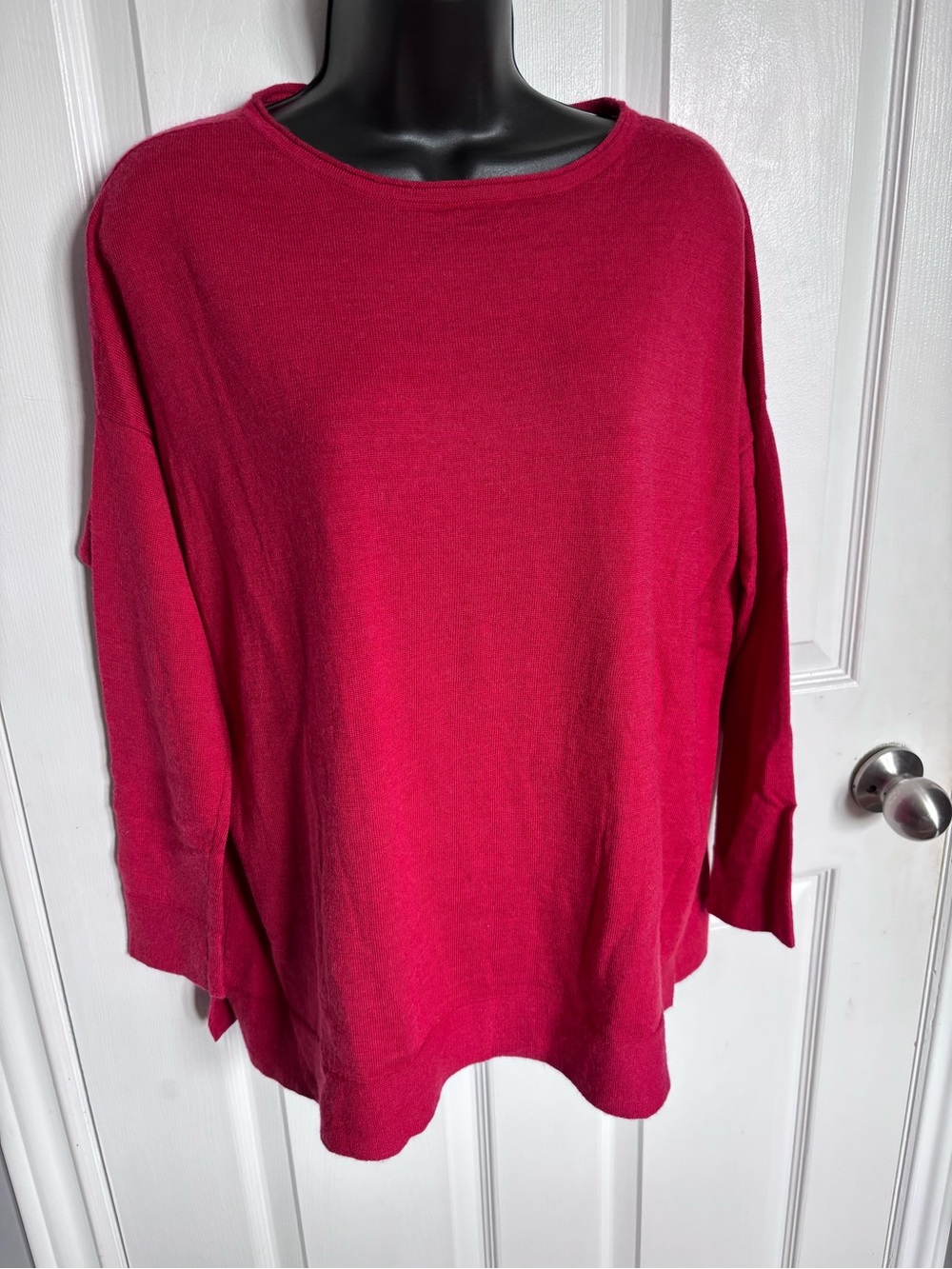 Eileen Fisher 100% Merino Wool Boxy Slit Hem Sweater Ruby Red Size Small